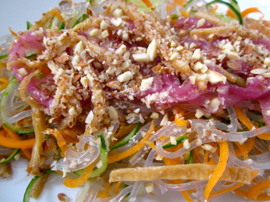 living-food-mekong-salad